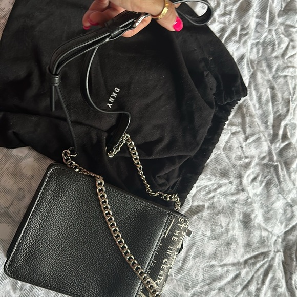 DKNycross body bag (NYC theme) - Picture 6 of 8